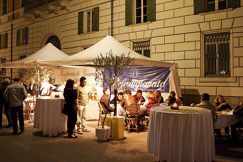 csm_Fiera_Tartufo_Bianco_Pergola_7_869cd6d6b6